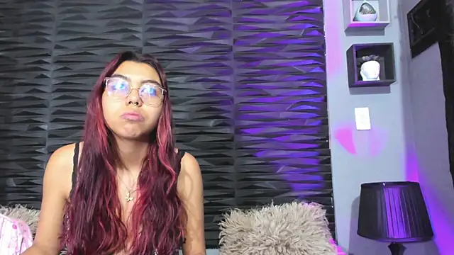 Snapshot of Ava_jones1 chatting on 18, 11, 2025 Ava jones1 online show from 18, 11, 2025