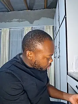 LaughRiotX online show from 19, 4, 2026