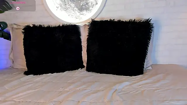 Elise Diamond online show from 1, 3, 2025