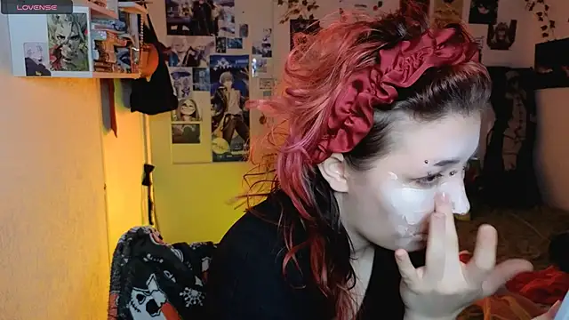 Alex Howell online show from 2, 12, 2025