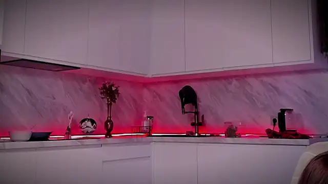 Snapshot of Devilina_V chatting on 14, 12, 2024 Devilina V online show from 14, 12, 2024