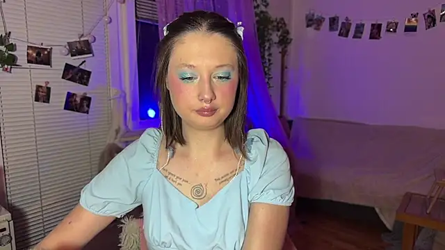 Snapshot of Jenny_darling_love chatting on 4, 5, 2026 Jenny darling love online show from 4, 5, 2026