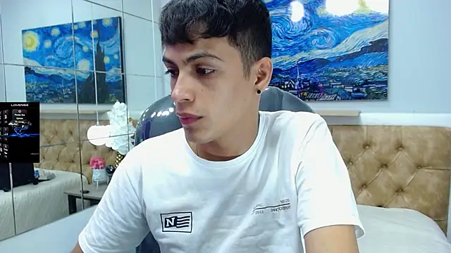 SkinnyBoy  online show from 13, 9, 2025