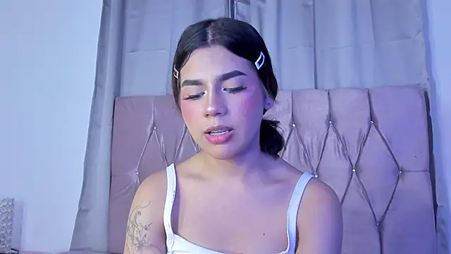 Snapshot of Ashley_piinkk_ chatting on 2, 2, 2025 Ashley piinkk online show from 2, 2, 2025