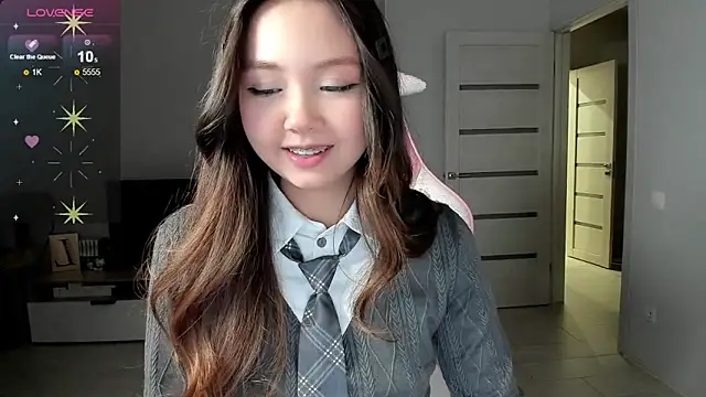 Fluffy Rose online show from 1, 2, 2026