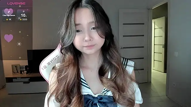 Fluffy Rose online show from 3, 2, 2026