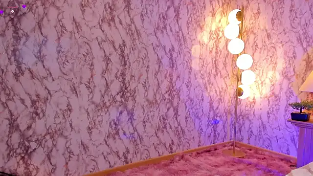 Snapshot of CaseyPiierce chatting on 5, 2, 2025 CaseyPiierce online show from 5, 2, 2025