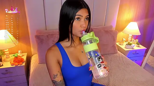 Snapshot of CaseyPiierce chatting on 12, 9, 2025 CaseyPiierce online show from 12, 9, 2025