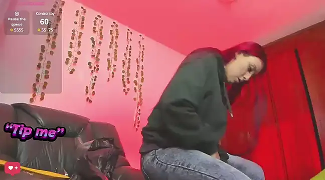 bonnie moon  online show from 18, 12, 2024