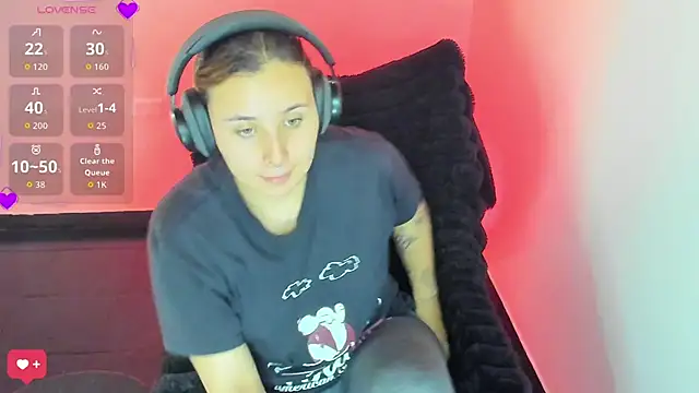 bonnie moon  online show from 4, 2, 2026