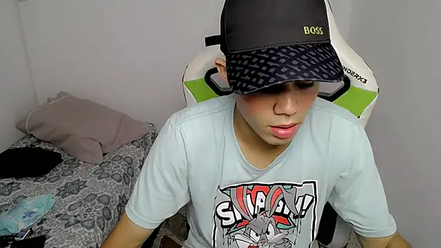 Snapshot of bby_santi chatting on 11, 3, 2025 bby santi online show from 11, 3, 2025