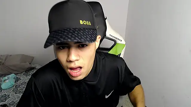 Snapshot of bby_santi chatting on 12, 3, 2025 bby santi online show from 12, 3, 2025