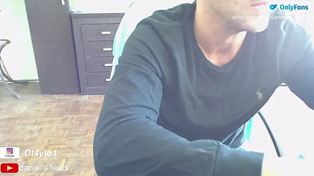 Snapshot of sexualtensionrelation chatting on 1, 2, 2025 sexualtensionrelation online show from 1, 2, 2025