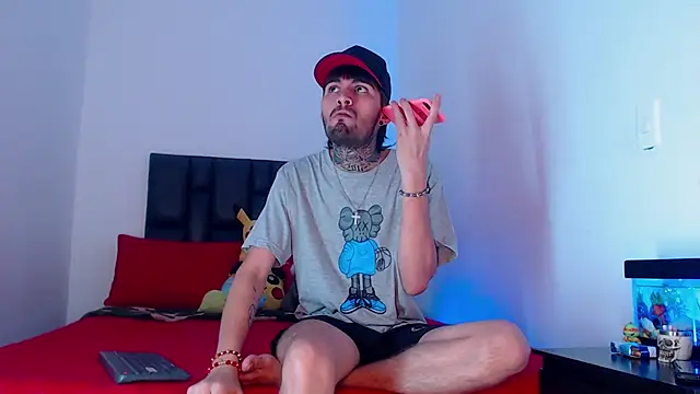 Snapshot of Brutal_Sex_Fucking chatting on 12, 1, 2025 Brutal Sex Fucking online show from 12, 1, 2025