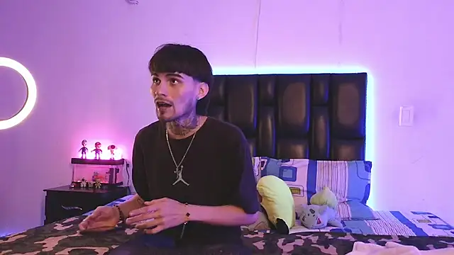 Snapshot of Brutal_Sex_Fucking chatting on 24, 10, 2025 Brutal Sex Fucking online show from 24, 10, 2025