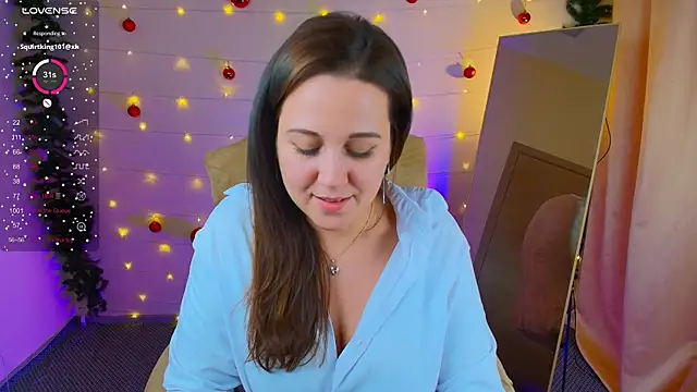 Snapshot of MissBecca chatting on 19, 12, 2024 MissBecca online show from 19, 12, 2024
