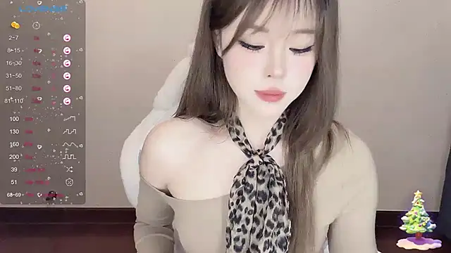 Snapshot of Mini-X chatting on 9, 12, 2024 Mini-X online show from 9, 12, 2024