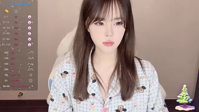 Snapshot of Mini-X chatting on 10, 2, 2025 Mini-X online show from 10, 2, 2025