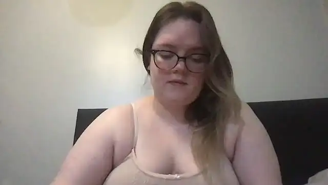 honeyyy24 online show from 17, 1, 2026