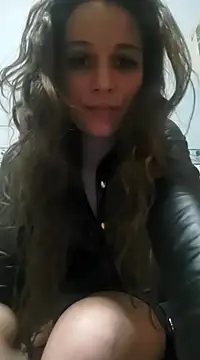 Amira 17 online show from 12, 1, 2025