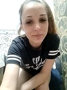 Amira 17 online show from 10, 3, 2025