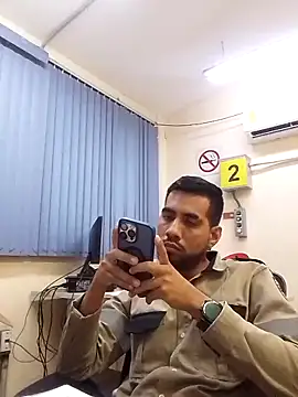 EnriquePersian197 online show from 19, 2, 2025