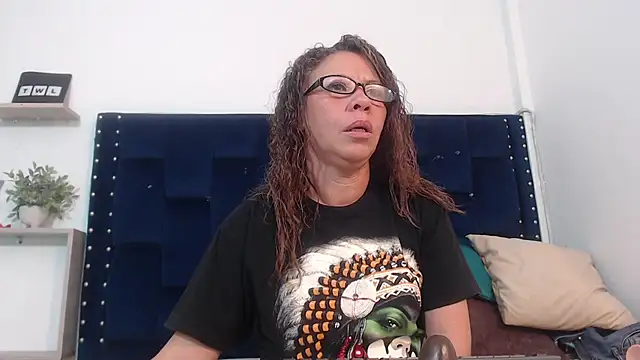 ARTEMIZA LOVE  online show from 18, 2, 2025