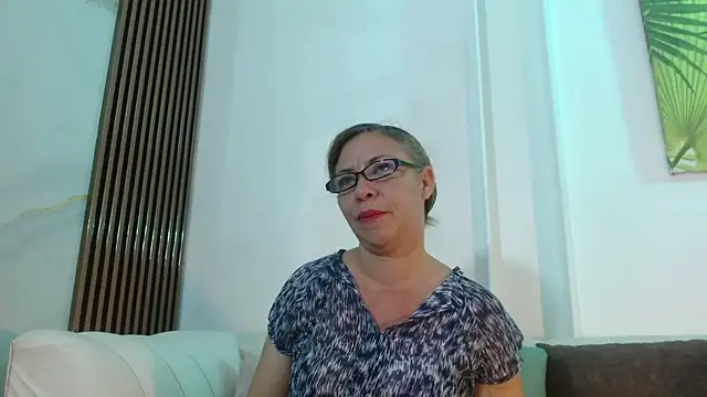 ARTEMIZA LOVE  online show from 17, 10, 2025