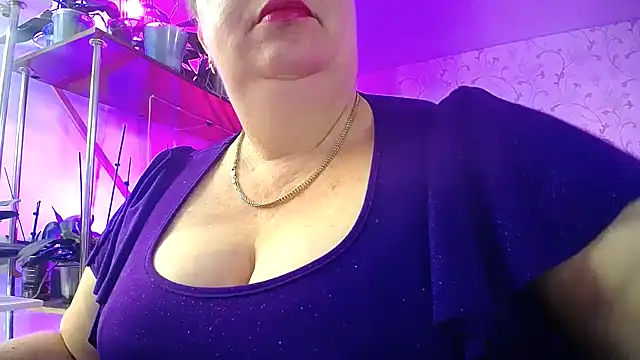 Snapshot of _Sweet_Woman chatting on 5, 10, 2025 Sweet Woman online show from 5, 10, 2025