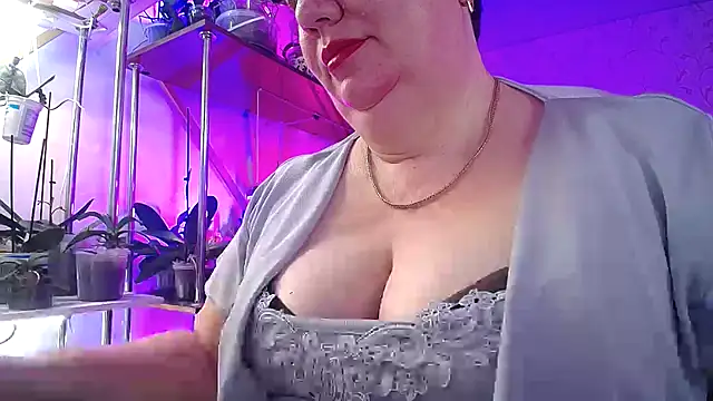  Sweet Woman online show from 2, 3, 2026