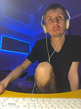 Aki-Laky online show from 3, 12, 2025