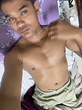 Snapshot of loveboyrp chatting on 4, 2, 2025 loveboyrp online show from 4, 2, 2025