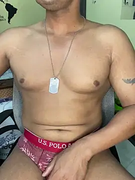 Snapshot of loveboyrp chatting on 10, 9, 2025 loveboyrp online show from 10, 9, 2025