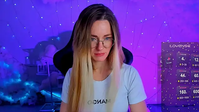 LadyIzabel online show from 23, 12, 2024