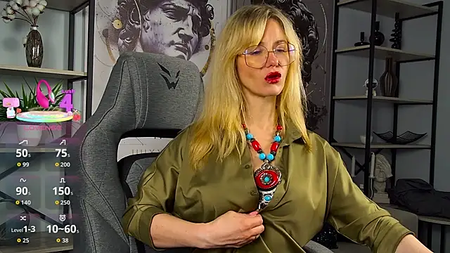 LadyIzabel online show from 20, 4, 2026