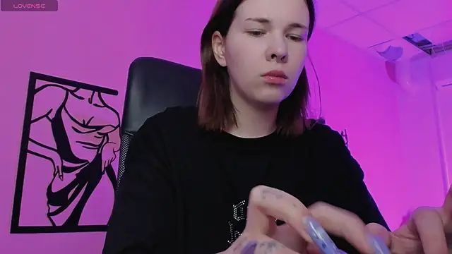 AliceSunday online show from 4, 2, 2025