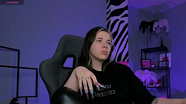 AliceSunday online show from 24, 11, 2025