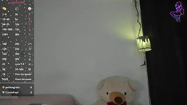 Snapshot of Lunadahia chatting on 13, 3, 2025 Lunadahia online show from 13, 3, 2025