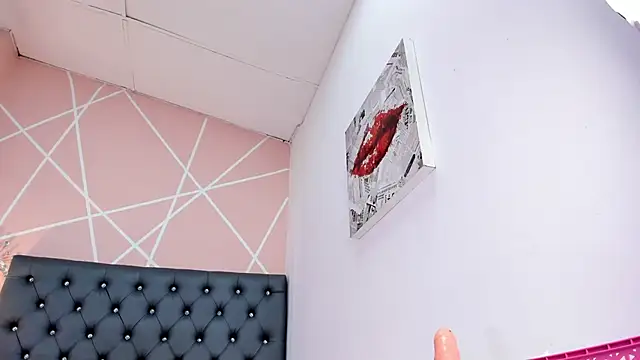 Snapshot of Miia_Diiaz chatting on 7, 2, 2025 Miia Diiaz online show from 7, 2, 2025