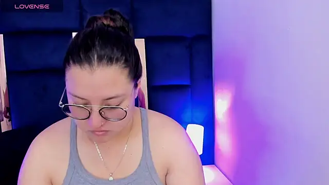 rebecaandpamela online show from 17, 12, 2024