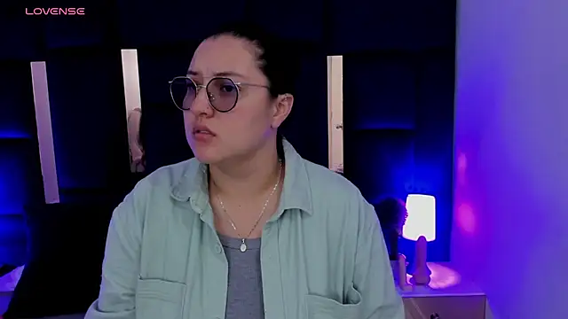 rebecaandpamela online show from 21, 12, 2024