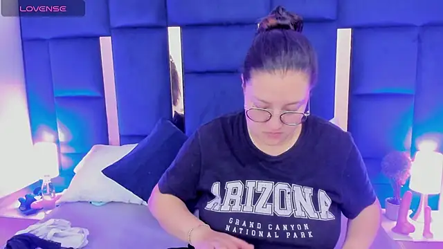 rebecaandpamela online show from 24, 12, 2024