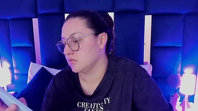 rebecaandpamela online show from 15, 1, 2025