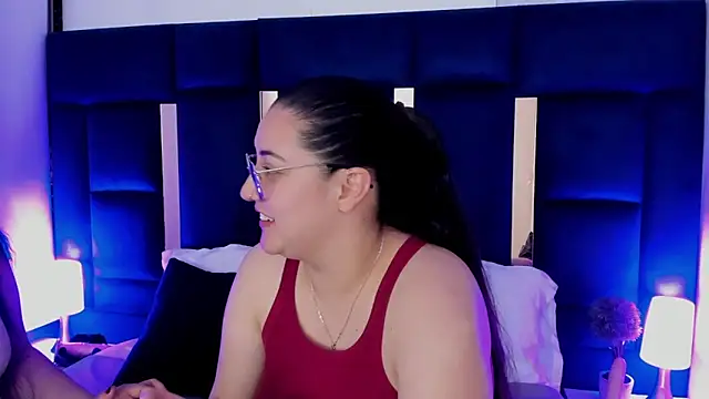 rebecaandpamela online show from 24, 1, 2025