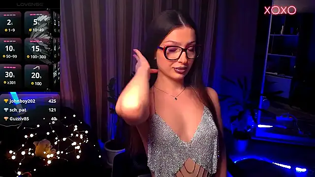 Laura Bess online show from 13, 12, 2024