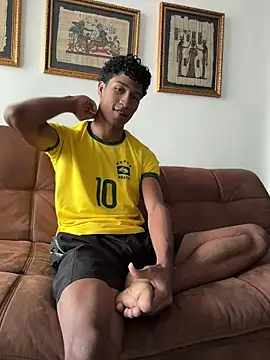 Snapshot of Masterikee chatting on 19, 12, 2025 Masterikee online show from 19, 12, 2025