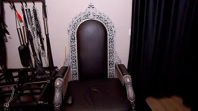 MinnieDrew online show from 10, 4, 2026