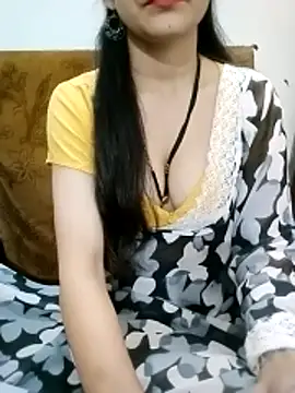 Snapshot of Bulbul_02 chatting on 26, 10, 2025 Bulbul 02 online show from 26, 10, 2025