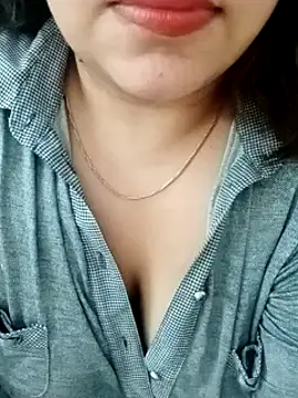 Snapshot of Naughty-Trisha chatting on 12, 9, 2025 Naughty-Trisha online show from 12, 9, 2025