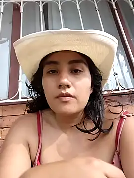 Snapshot of Hellen_Alex chatting on 13, 12, 2024 Hellen Alex online show from 13, 12, 2024
